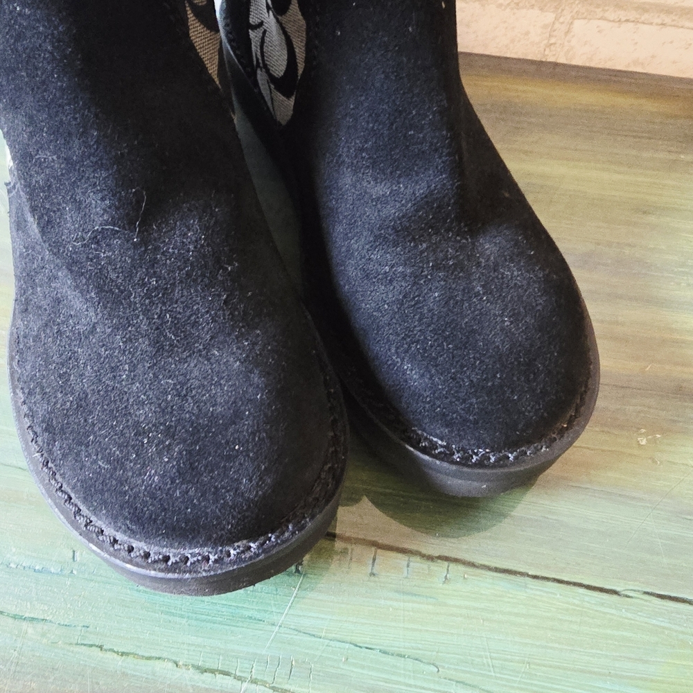 Coach‎ Signature Boot - Picture 4 of 9